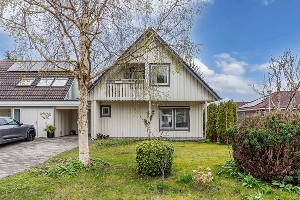 Medium property photo - Bunschotenlaan 85, 8304 EX Emmeloord